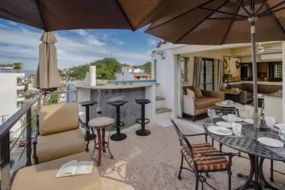 Image de 2Bed/2Bath in Alta Vista with Private Dipping Pool