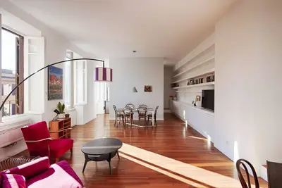 Auditorium Luxury Three Bedroom Apartment
