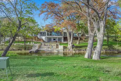 Image de Turtle Creek House, 4 Bedrooms, 5 Bathrooms, only 8 miles south of Kerrville.