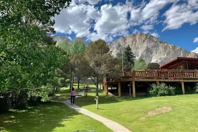 Image de The Lodge at Deer Valley Ranch - entire lodge w\/resort amenities included