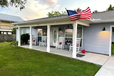 Image de Stocked and ready for beach days in beautiful Long Beach, Ms!