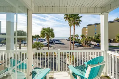 Image de Balcony Ocean View, Community Pool, Hot Tub, Steps to beach - Pavilion Watch 2a
