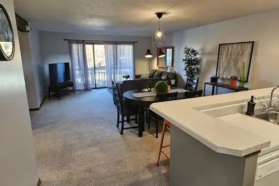 Image de New listing! Pelican Bay/ Main floor/Osage beach 2b/2b, Margaritaville, Redheads!
