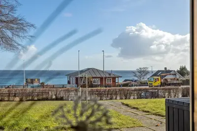 \"Annelie\" - 100m from the sea by Interhome