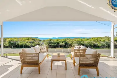 Image de Callala Beach Walk - Beachfront with Fireplace