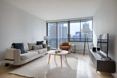 Image de Exceptional Midtown 2br w/ Gym & W/D, nr Times Square, by Blueground