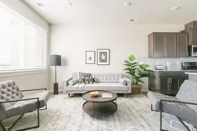 Image de Clean Hillsboro 2br, close to Park & Restaurants, by Blueground