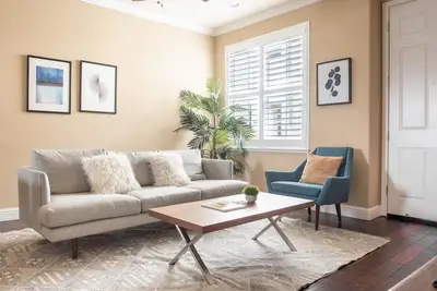 Image de Stellar Milpitas 2br w/ Garage, nr Coffee & Groceries, by Blueground