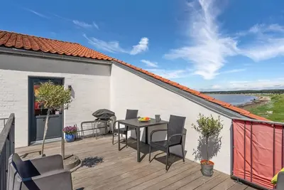 Image de \"Elvin\" - 20m from the sea by Interhome