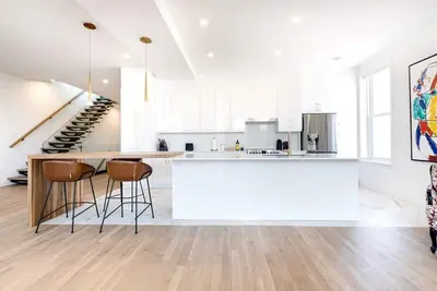 Image de Luxury Two Floor Penthouse, 4 Bdr + Rooftop - C