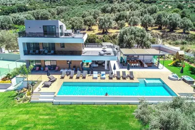 Image de Villa Nivo: Wellness & Recreation Resort by etouri