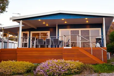 Image de Angasi is one of Coffin Bay's premium properties in a very sought after location