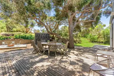 Image de Sorrento Ocean Sounds - 1 Night Free! * - Relax and unwind in this tranquil retreat