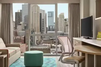 Image de Cityscape Chic: Pet-friendly, Free Breakfast, Close to Magnificent Mile!