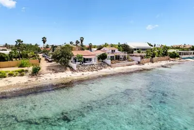 Pixel Paradise Oceanfront Beach House