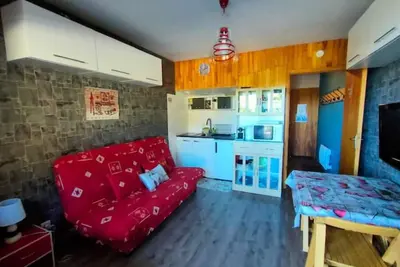 Image de Studio chaleureux pour 4 personnes au pied des pistes du Col de Rousset.