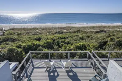 Image de Oceans 2-Oceanfront Townhome