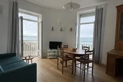 Image de Nouveau! La Conchée, appartement vue mer avec parking