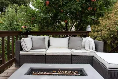 Image de Sunny Rockridge Home