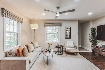Image de Spacious 2br Garden District Duplex in Baton Rouge