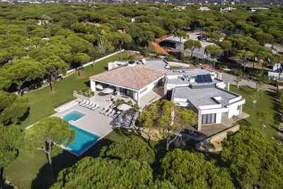 Contemporary Vilamoura Villa | Stunning Open Plan Design | Villa Azure Elegance | Large Private Pool