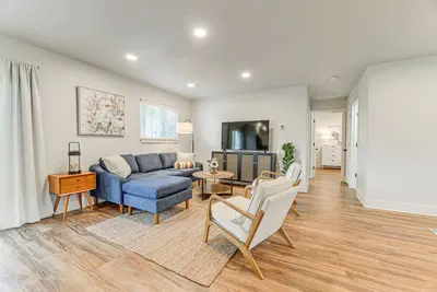 Image de Delightful Grants Pass Home with Hot Tub!