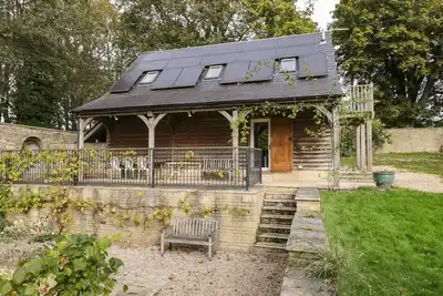 Image de The Barn At Westhall Cottage, romantic, with open fire in Burford