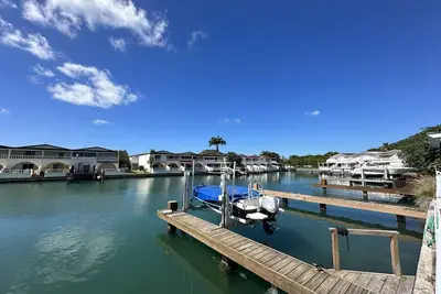 Image de Cheerful Waterfront Villa