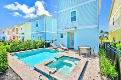 Image de Beachy Daze Cottage near Disney with Margaritaville Resort & Island H20.