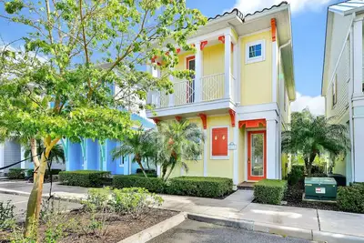 Image de Sunny Cottage near Disney with Margaritaville Resort & Island H20 Waterpark.