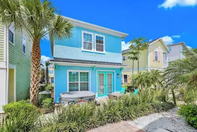 Image de Orange Blossom Special Cottage near Disney with Private Hot Tub & Island H20.