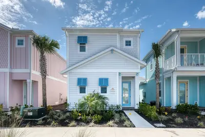 Image de Refreshing Blue Cottage near Disney with Margaritaville Resort & Island H20.
