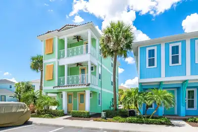 Image de Luxurious Cottage near Disney with Margaritaville Resort & Island H2o Access -.