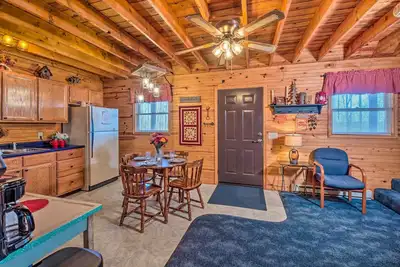 Image de Quiet & Private Cabin ~ 5 Mi to Dale Hollow Lake!