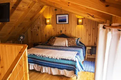 Image de Cozy, loft lodging in Scuba capital. Steps from BioParque, 12 min to la playa!
