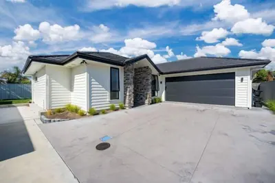 Image de Base: 6 No Extra Guests Allowed<br>124a Napier Road, Havelock North