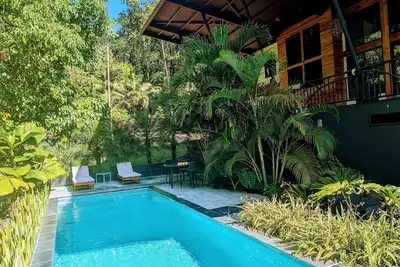 Image de Luxury jungle home with pool, minutes from ocean