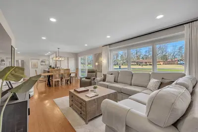 Image de Newly remodeled 4br\/3ba, Minutes from Mtsu, Short drive to downtown Nashville