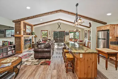 Image de Overlooking the Slopes of Diamond (1236st)
