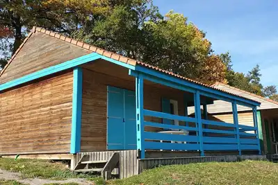 Image de Chalet Iris avec vue sur les montagnes, piscine partagée et Wi-Fi