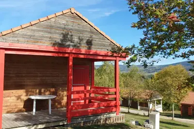 Image de Chalet 'Hibiscus Pour 6 Prix Weekend' avec vue sur montagne, piscine partagée et Wi-Fi