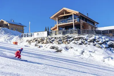 Image de Agréable appartement dans une maison de vacances avec Wifi, bain à remous, Tv, terrasse et parking