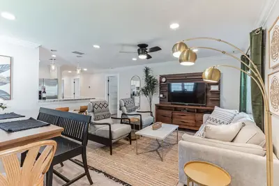 Image de Emma Gem- Family and pet friendly home convenient to all things Tampa!
