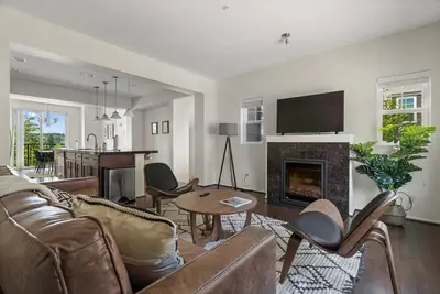 Image de Sweet Redmond 1br w/ Parking, nr Parks & Schools, by Blueground