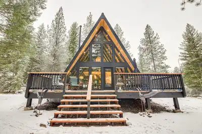 Image de Stunning A-Frame Cabin, Steps to Clark Fork River