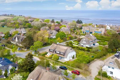 Image de Elbe - Reetgedecktes Gepflegtes Objekt in Ruhiger Lage Nicht Weit vom Wattenmeer