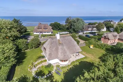 Image de Das Wunderschön Gelegene Einzelhaus ist Reetgedeckt mit ca. 120 m²