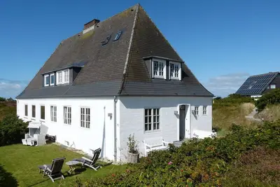 Image de Ehemaliges Offiziershaus in Hörnum auf Einer Düne für bis zu 5 Personen