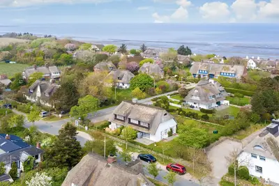 Image de Haus Elbe - Liebevoll Ausgestattete Obergeschoss-wohnung Unter Reet