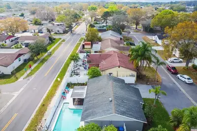 Image de Cenrally Located to all that Tampa has to offer.